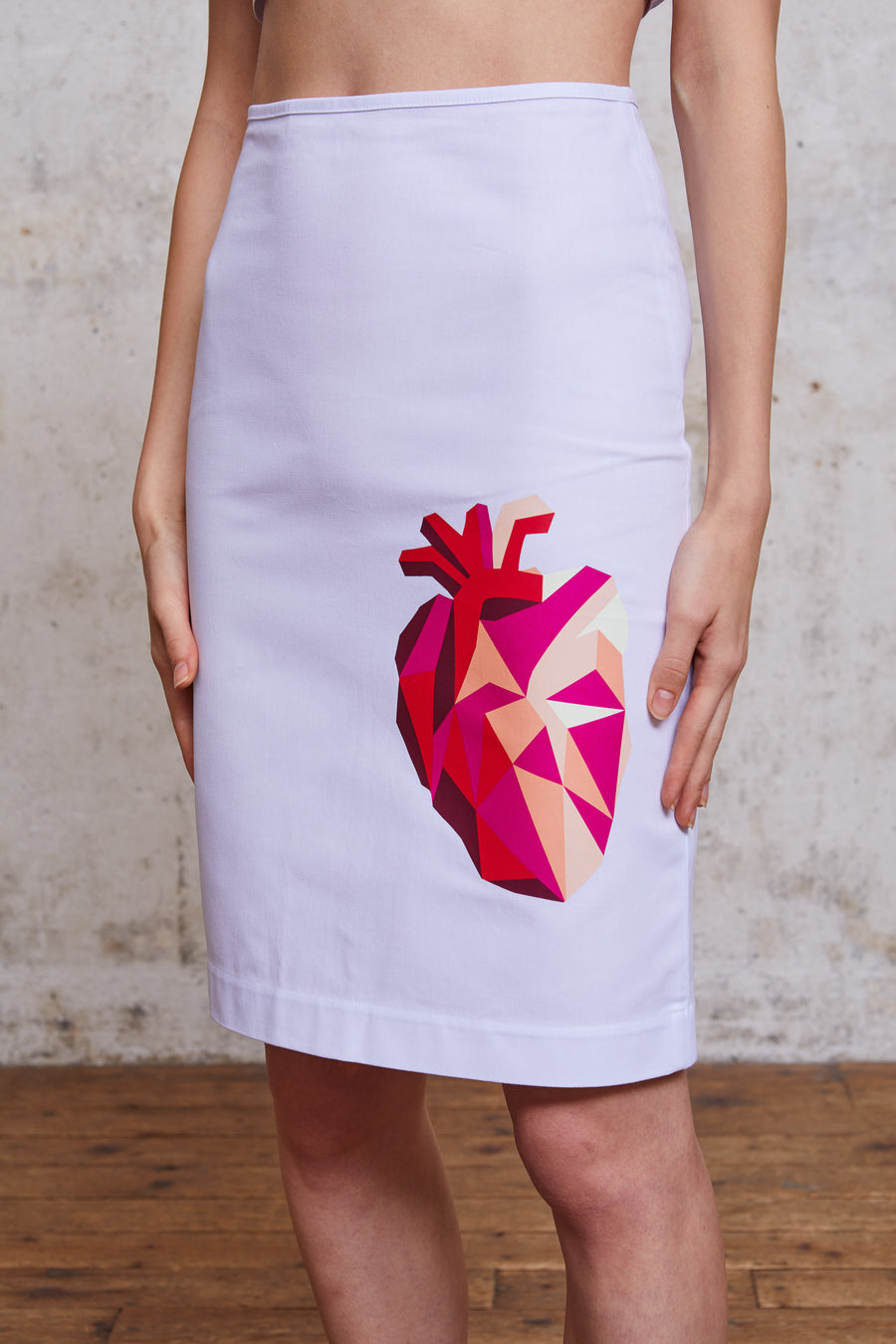 Style#35-MidSkirt-WH-3/4View